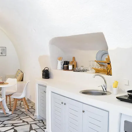 White Haven Cave Holiday home Messaria (Santorini)