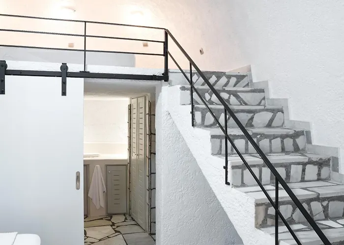 White Haven Cave Villa