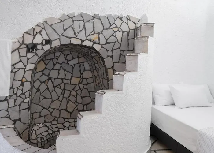 White Haven Cave Villa *