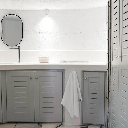 White Haven Cave Nyaraló