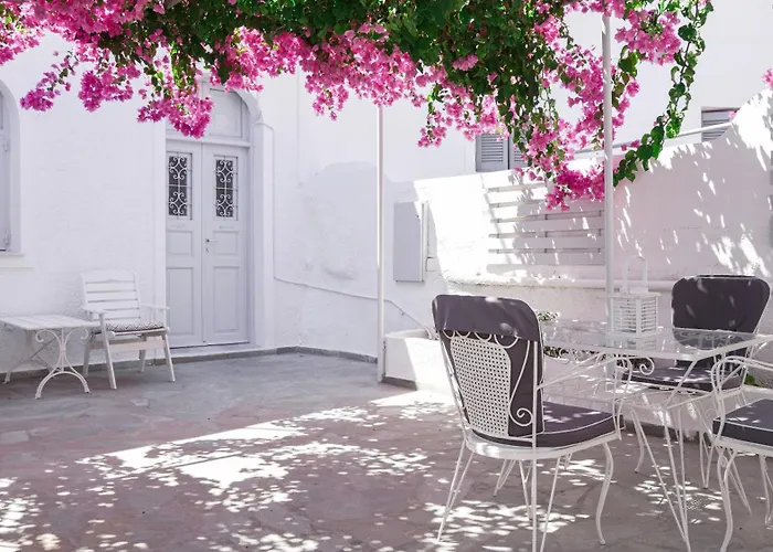 White Haven Cave Villa * Mesaria