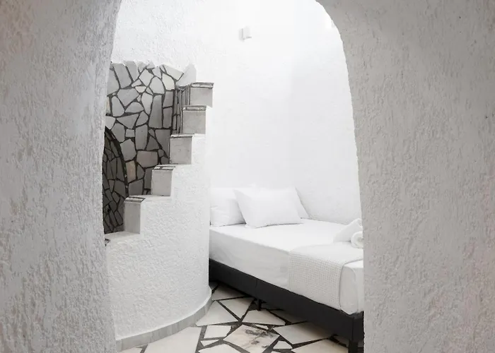 White Haven Cave Villa