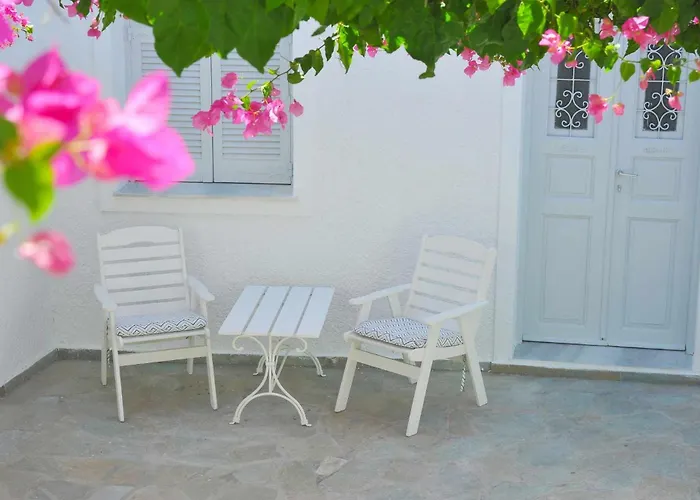 White Haven Cave Villa * Mesaria